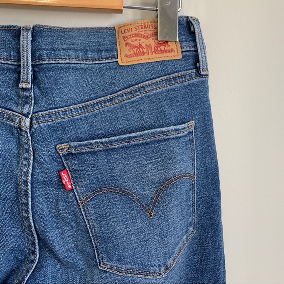 ✨2/$20✨ Levi’s 311 Shaping Skinny Jeans - Picture 7 of 7